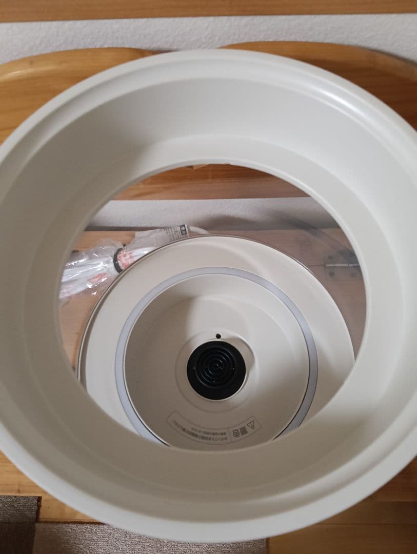 【大人気】GLASS 卓上型加湿器 ホワイト グワッズ未使用品 送料無料