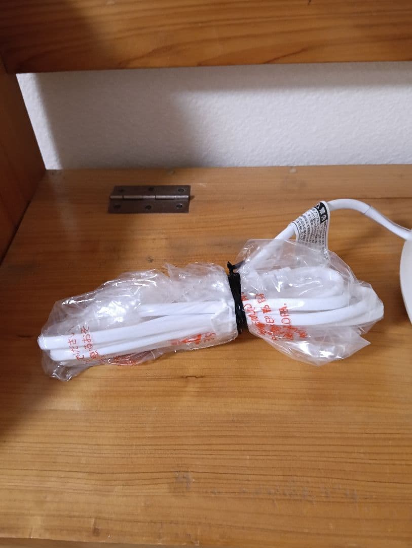 【大人気】GLASS 卓上型加湿器 ホワイト グワッズ未使用品 送料無料