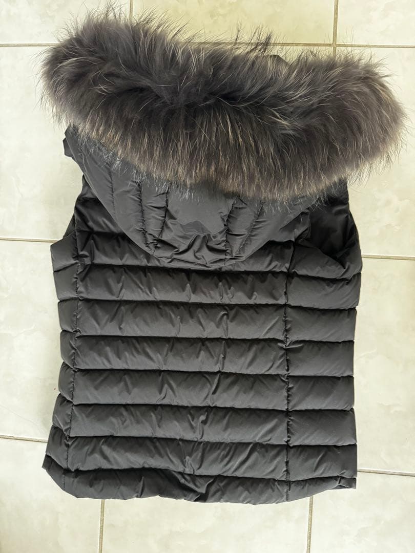 haha♡ タトラス ダウン ベスト 美品