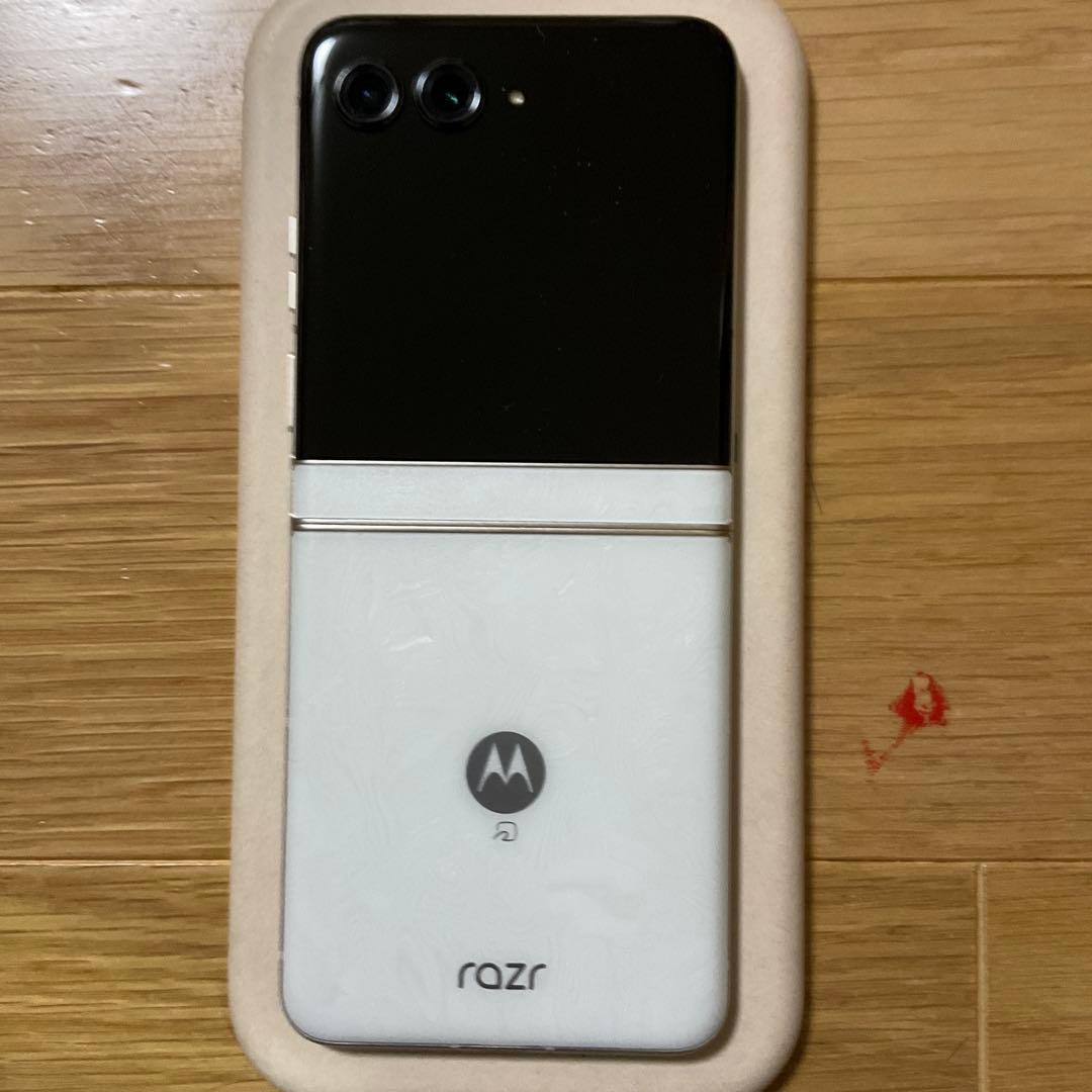 新品未使用motorola razr 50d