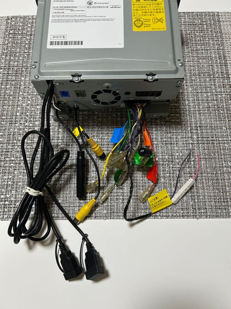 彩速ナビKENWOODカーナビ2019年製　MDV-D706BTW 7インチ