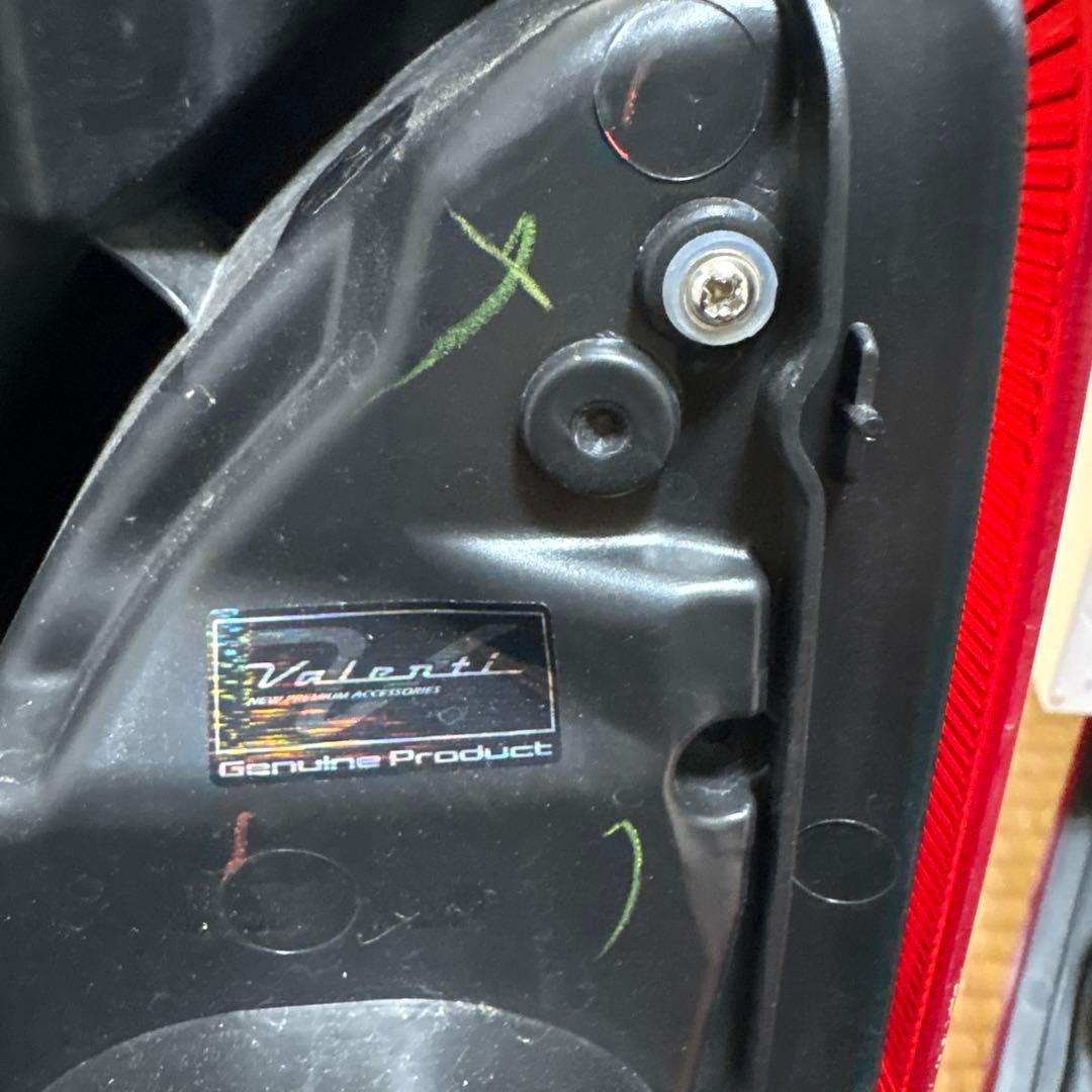 ハイエースValenti Jewel LED Tail Lamp ULTRAΣ