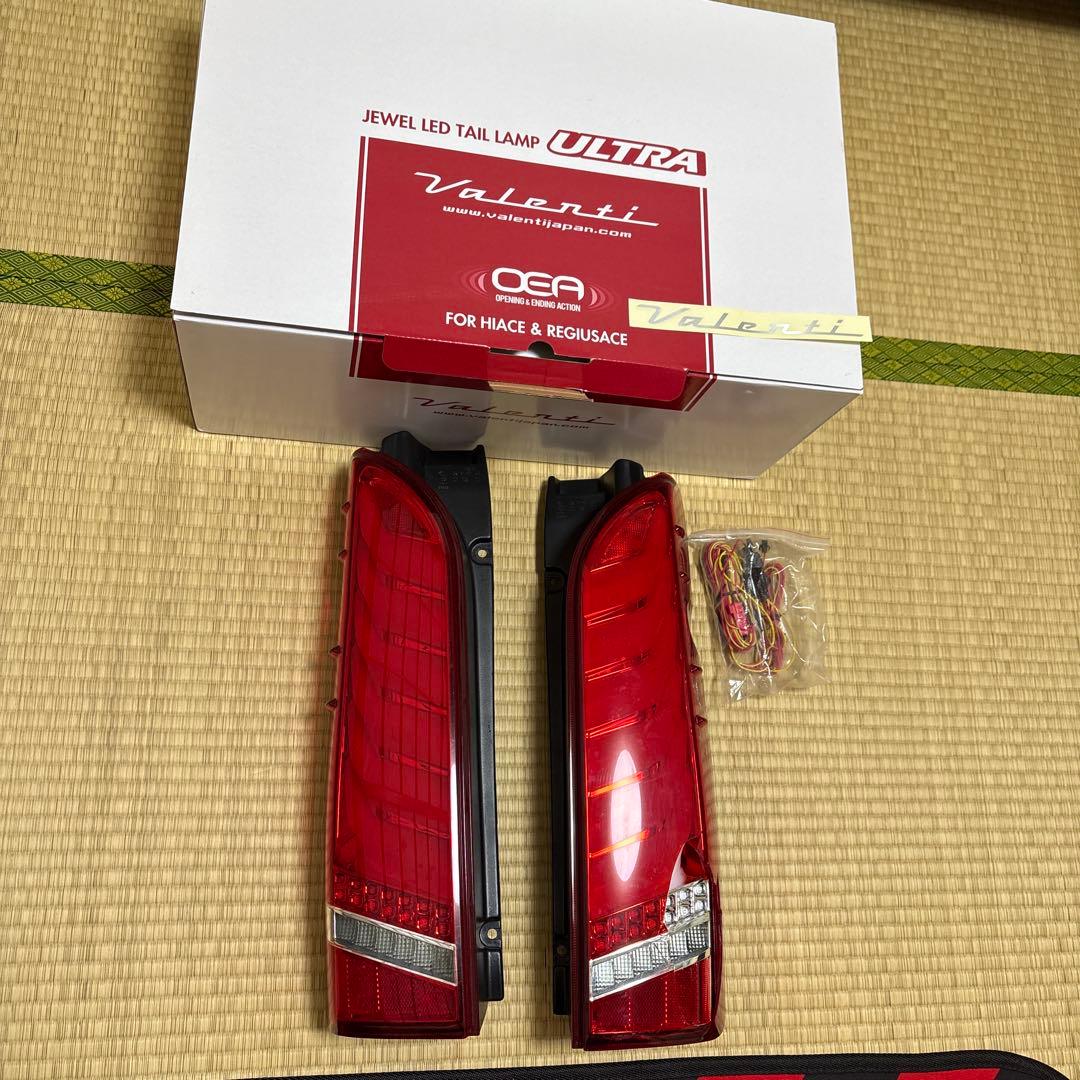 ハイエースValenti Jewel LED Tail Lamp ULTRAΣ