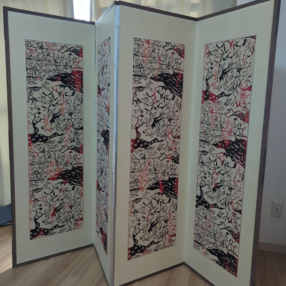 和風屏風 赤黒模様 三つ折り式