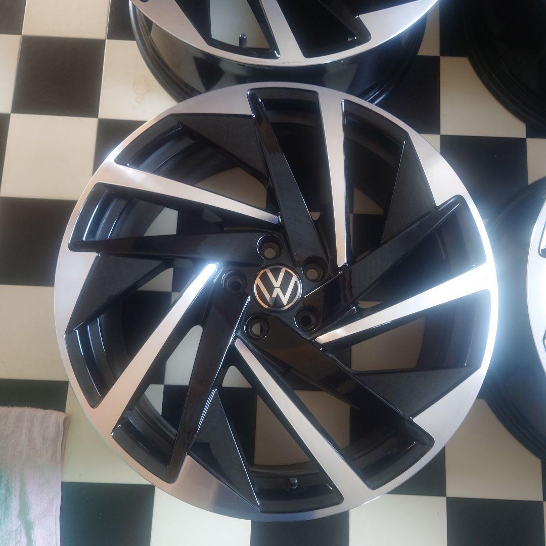 アルテオン純正ホイール