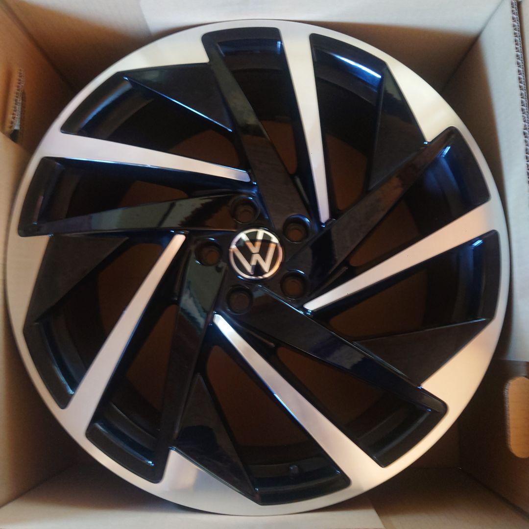 アルテオン純正ホイール