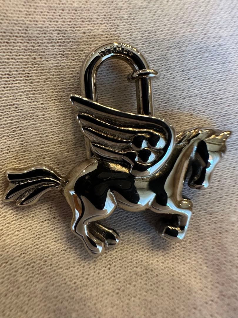 （極美品）エルメス カデナ ペガサス チャーム シルバー