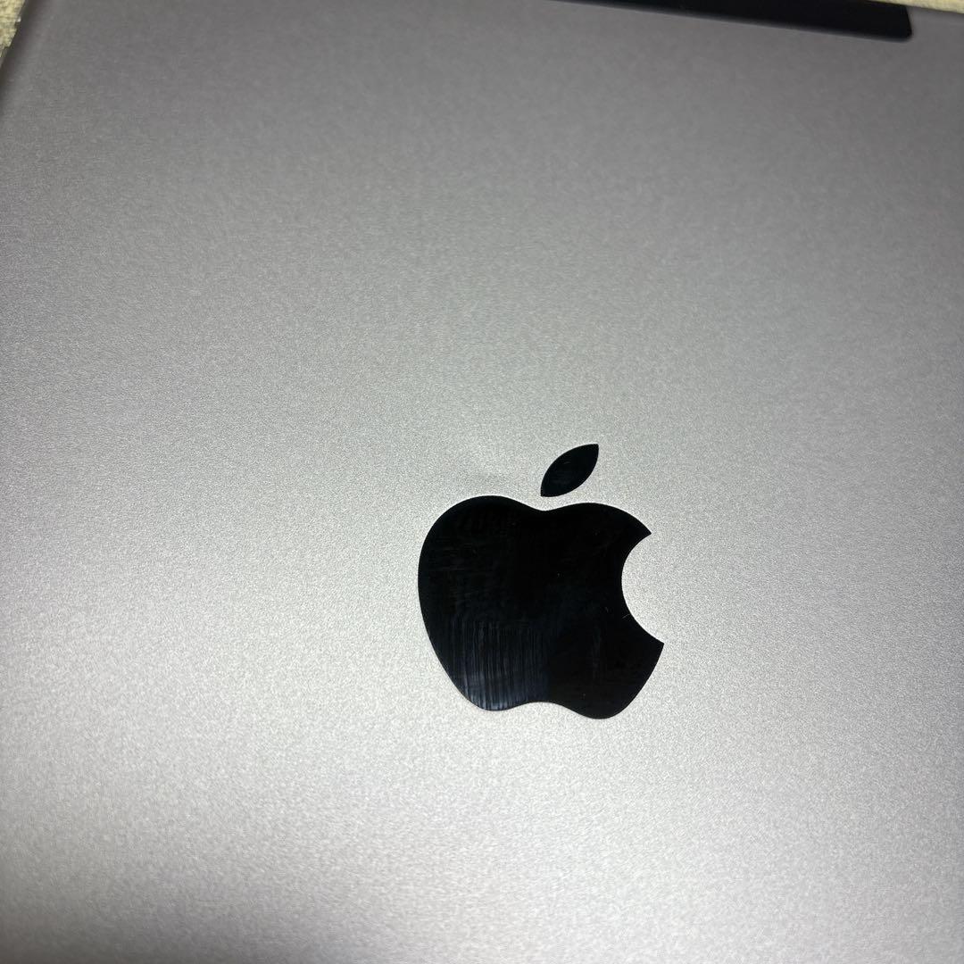 Apple ipad 第6世代 Wi-Fi + Cellularモデル 32GB