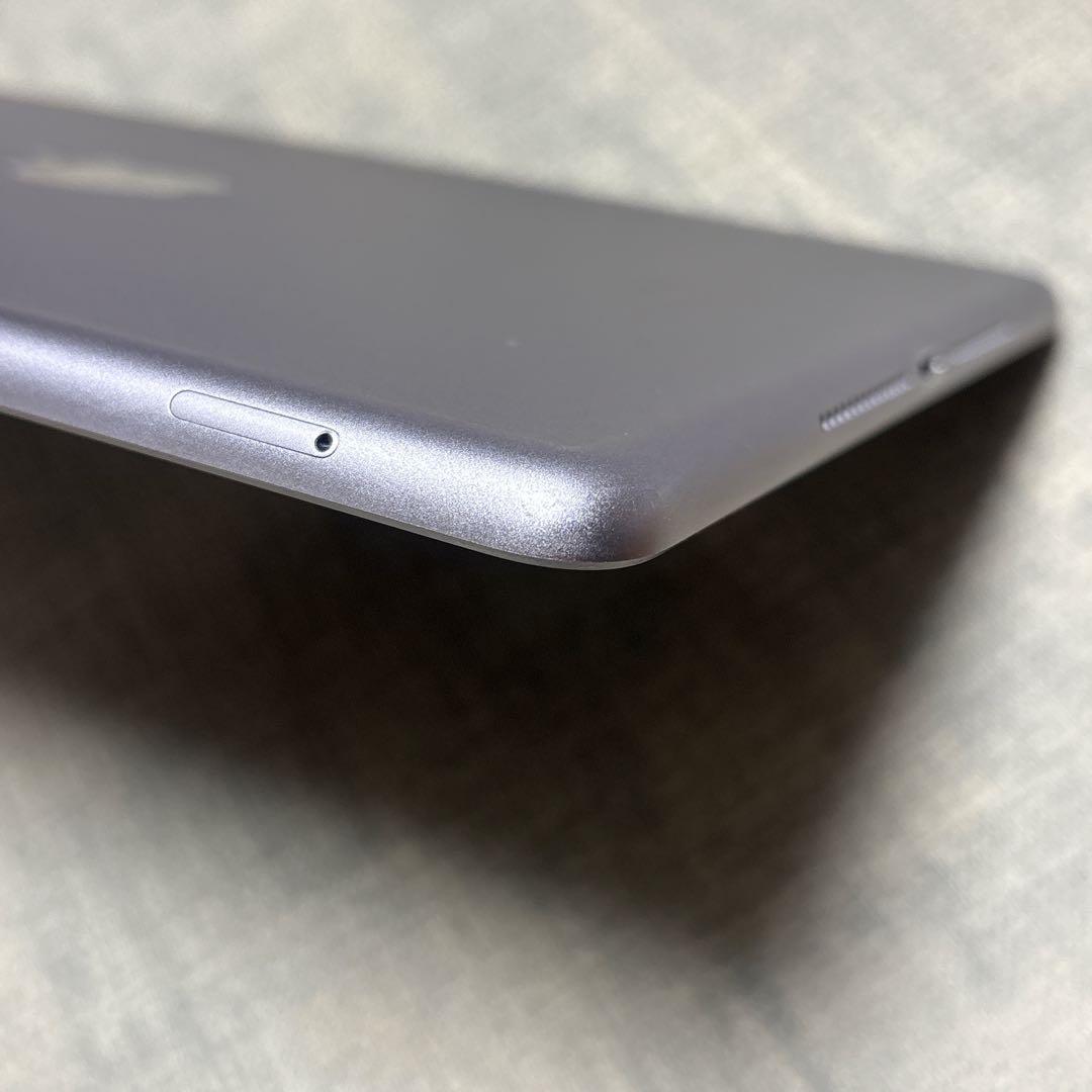 Apple ipad 第6世代 Wi-Fi + Cellularモデル 32GB