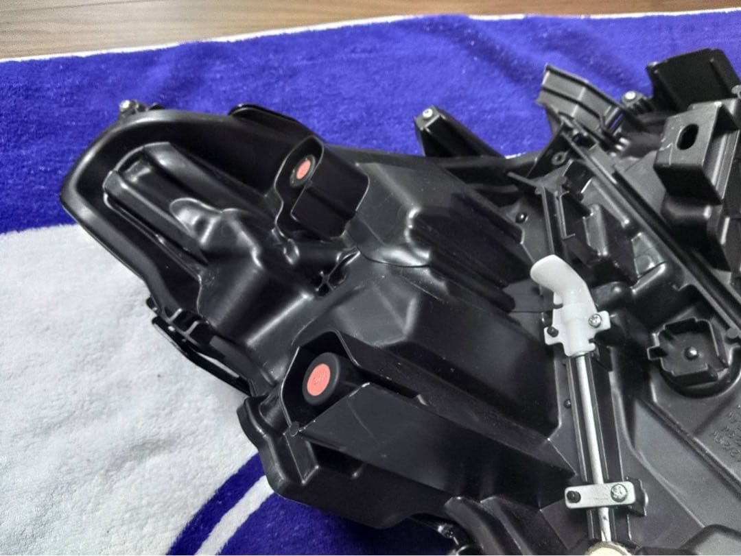 クラウン　スポーツ　AZSH36W 左　ヘッドライト　KOITO 30-483