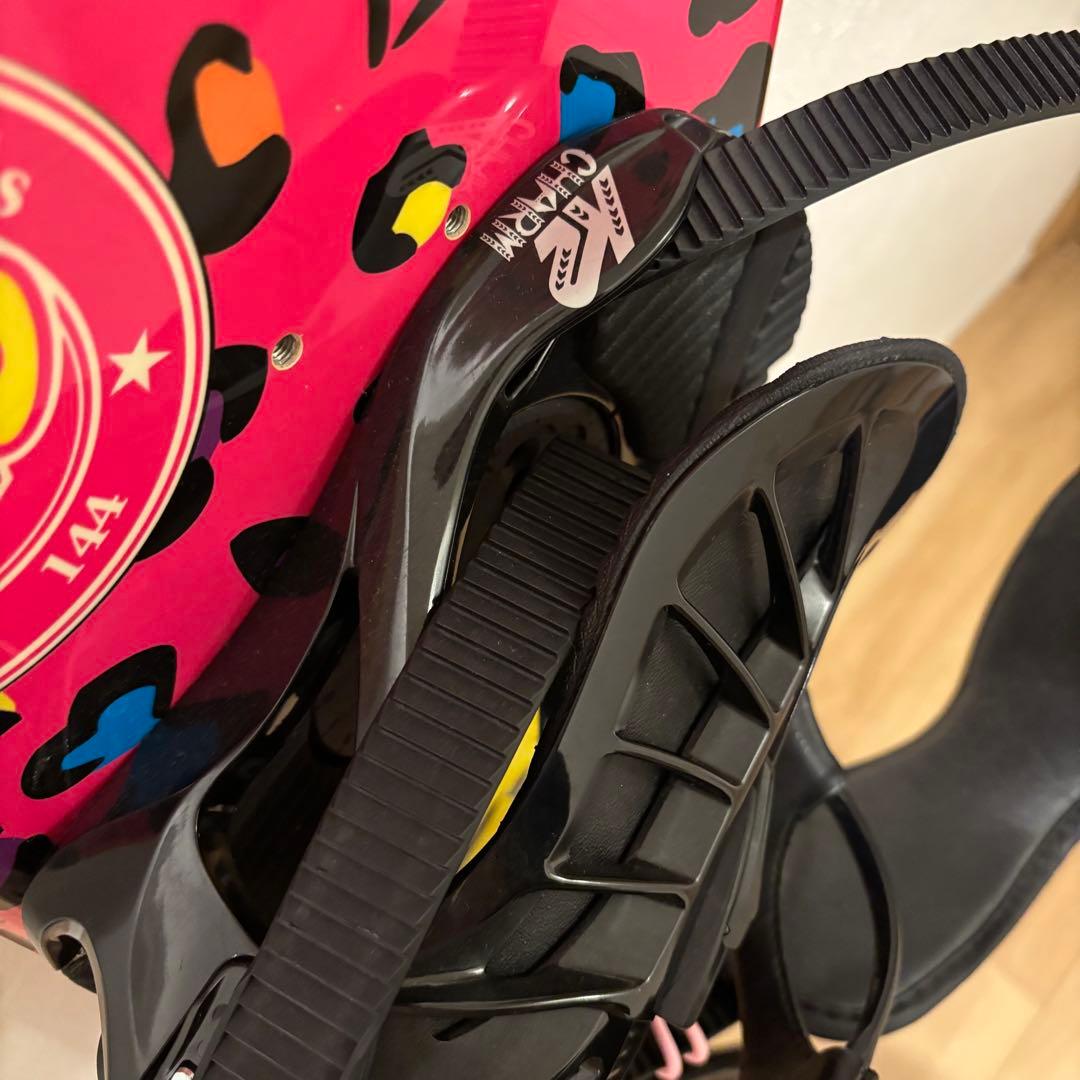 【値下げ】スノーボード板とブーツのセット　144cm