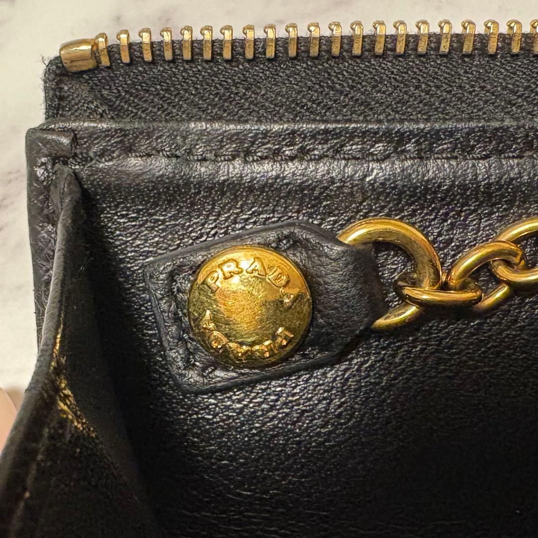 【ケイコ】PRADAキーリング付きケース