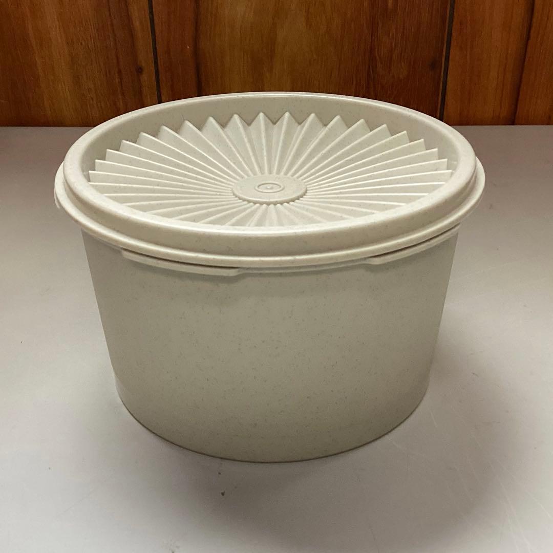 TUPPERWARE タッパーウェア 8点まとめ売り