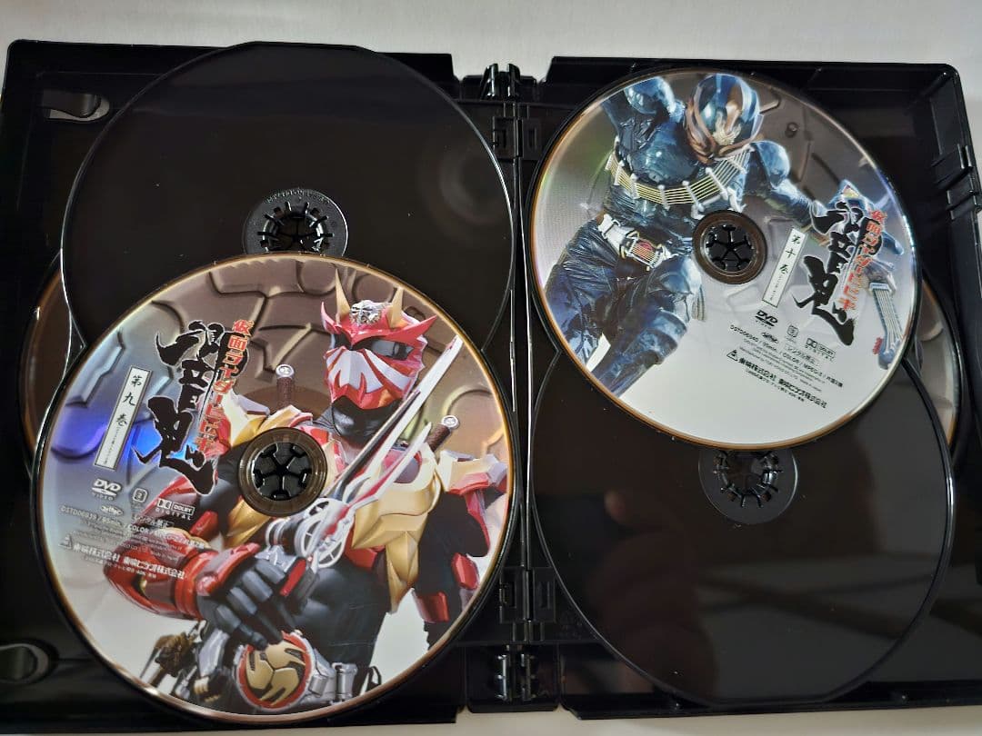 ほぼ新品 国内正規セル版DVD仮面ライダー響鬼 全巻セット