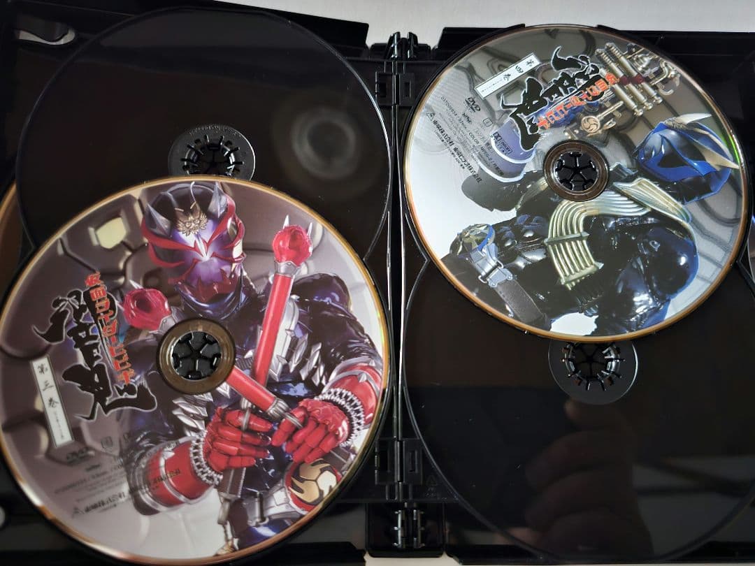 ほぼ新品 国内正規セル版DVD仮面ライダー響鬼 全巻セット