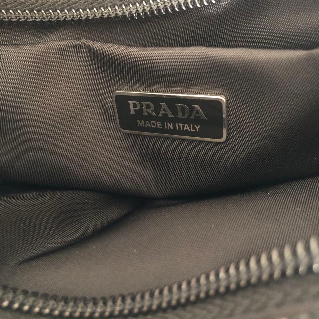 prada 黒色トートバッグ　希少タイプ　ナイロン、牛革