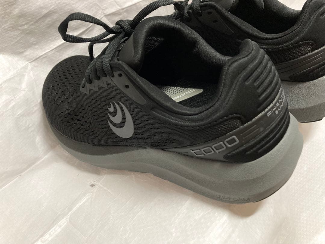 まめです。Topo Athletic PHANTOM 3 23.5㎝