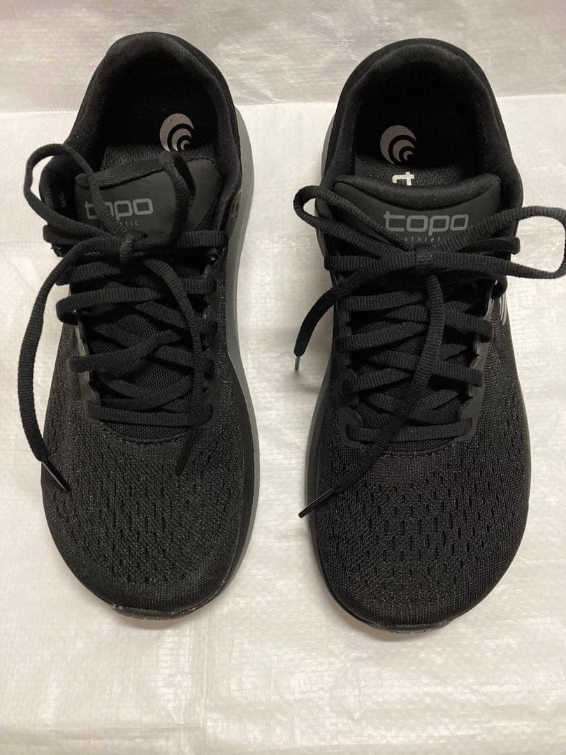 まめです。Topo Athletic PHANTOM 3 23.5㎝
