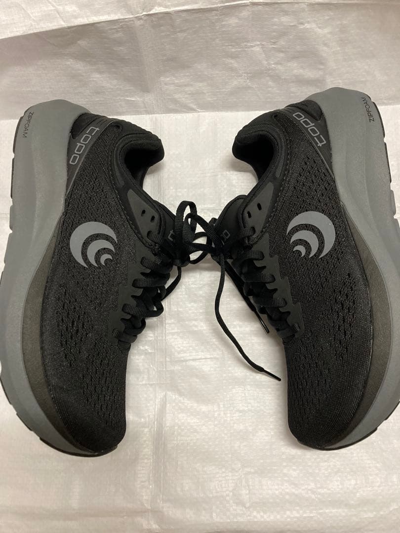 まめです。Topo Athletic PHANTOM 3 23.5㎝