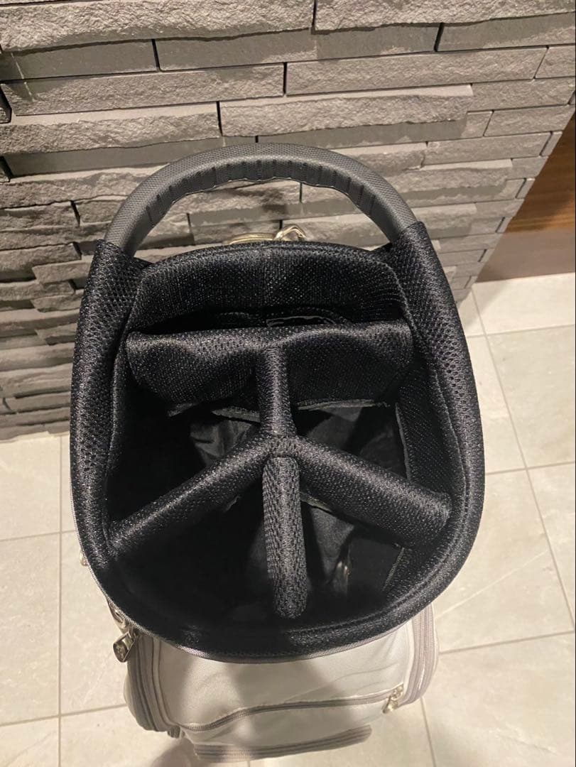 and per se アンパスィ ホワイトキャディバッグ