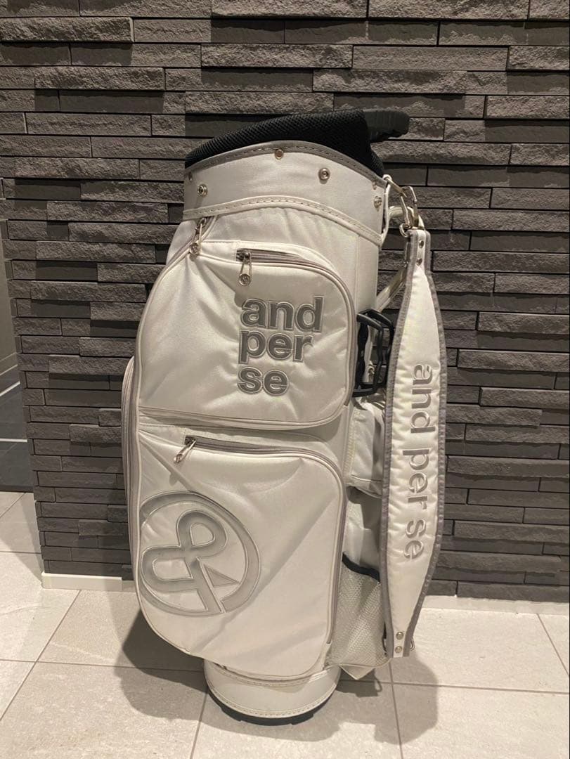 and per se アンパスィ ホワイトキャディバッグ