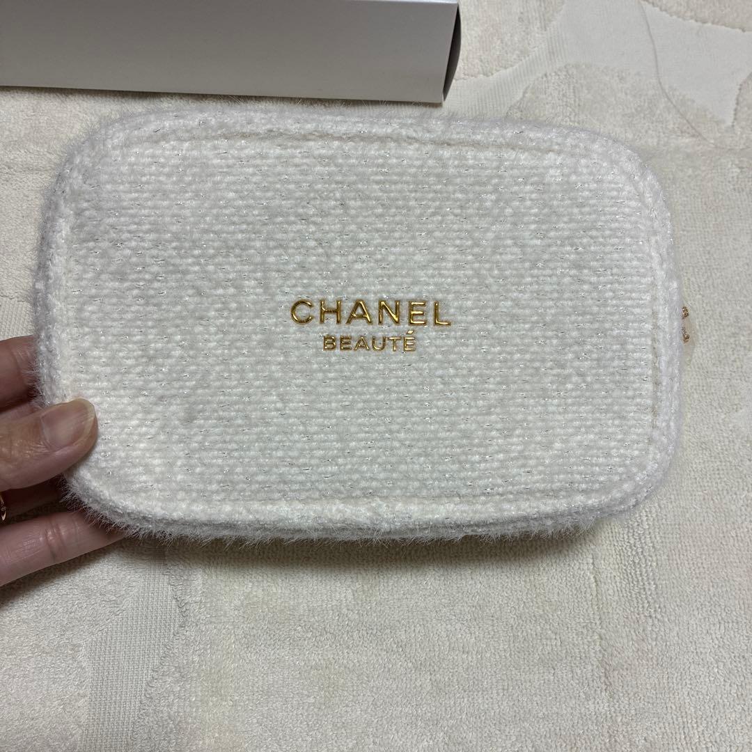 新品未使用！CHANELエッセンシャルケアセット※おまけ鏡付き