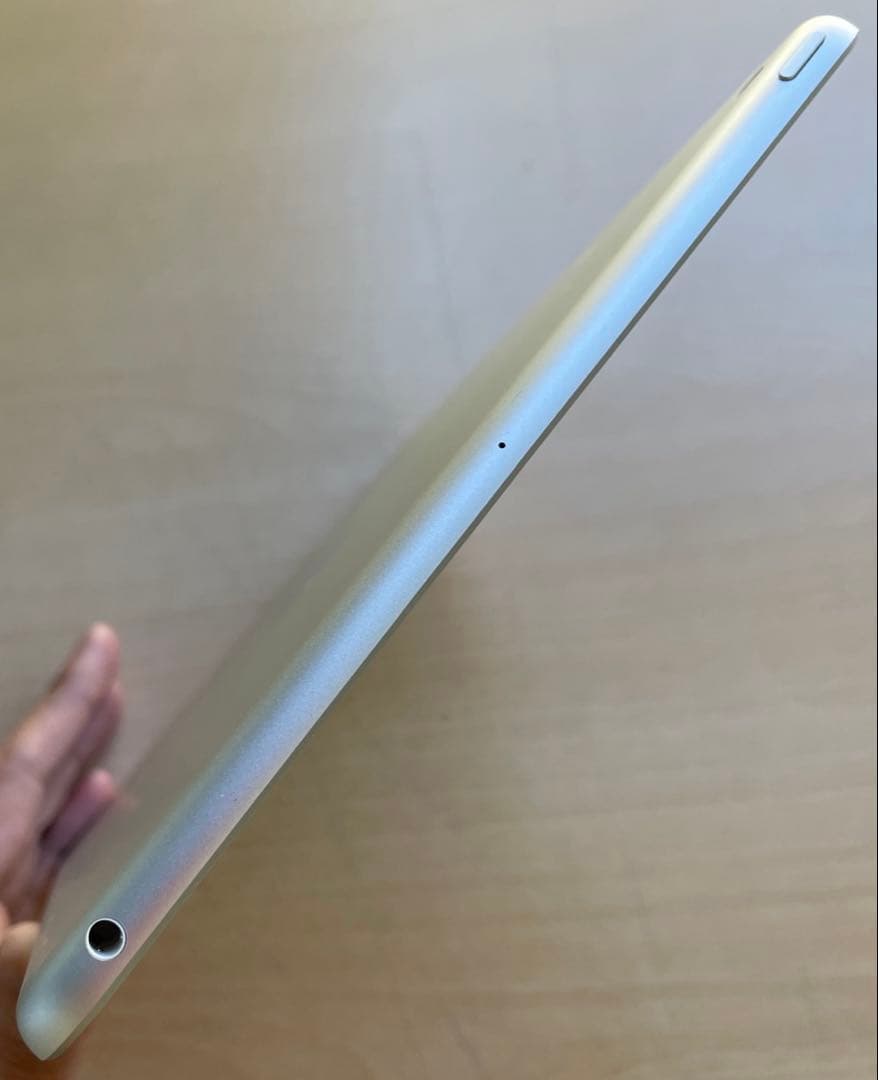 iPad 第7世代　A2197 Wi-Fiモデル　シルバー　32GB 超美品#1