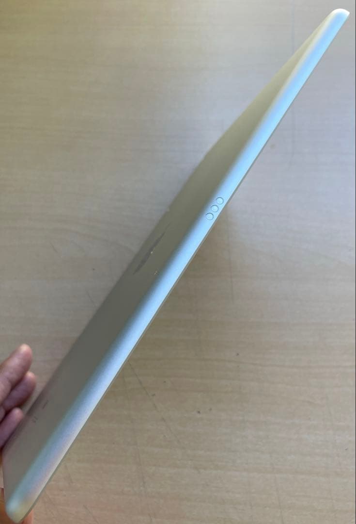 iPad 第7世代　A2197 Wi-Fiモデル　シルバー　32GB 超美品#1