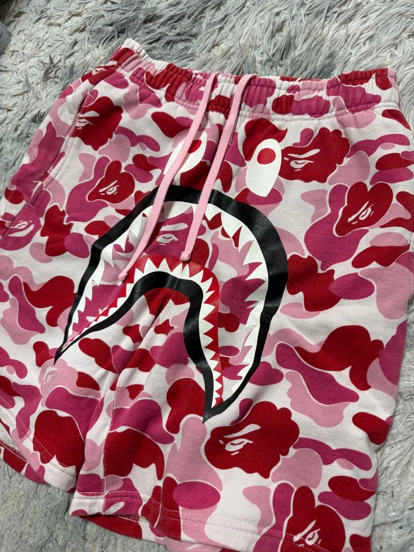 *A BATHING APE® サイズsとなりなります。