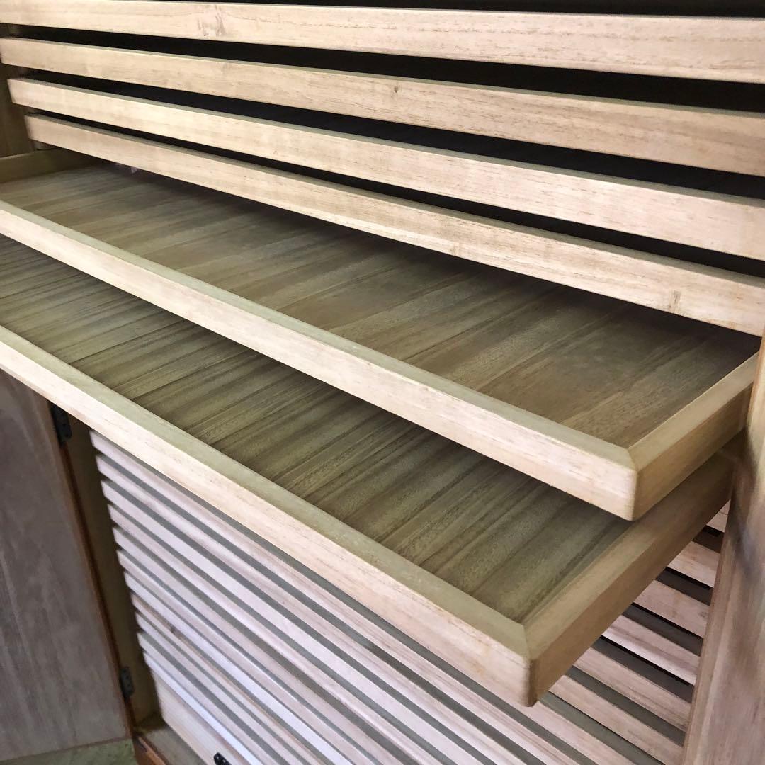 最高級 屋久杉天然杢突板の着物タンス 引出し25杯 木目の美しい屋久杉製