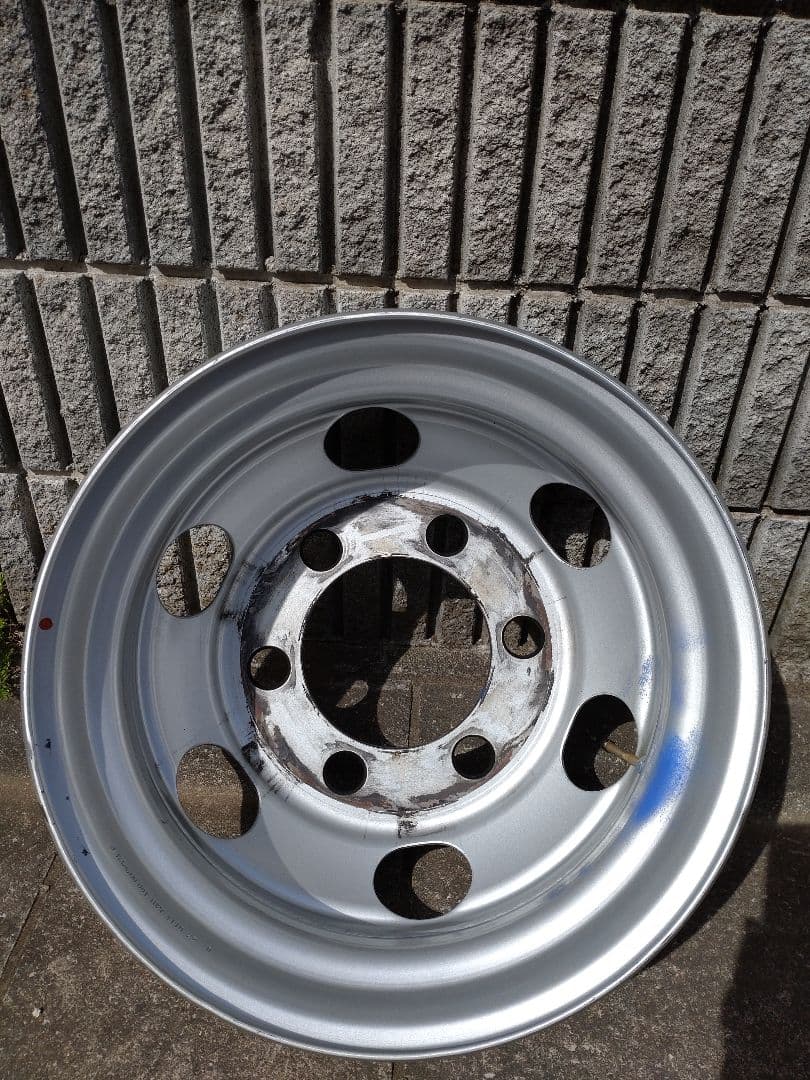 いすゞエルフ純正鉄ホイール17.5インチ7本　「たて」