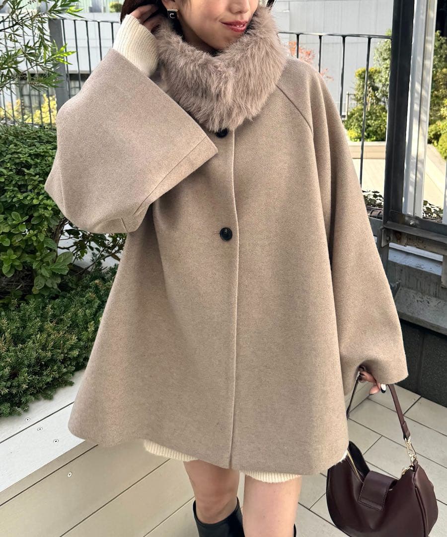 美品　Chico ファー取り外しケープコート