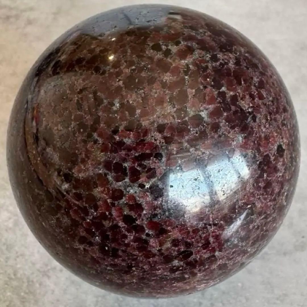 ガーネット　スフィア　マダガスカル産　約67mm
