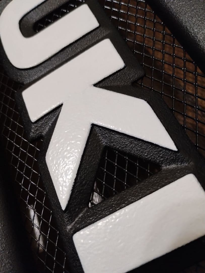 スズキハスラー純正フロントグリル改 凹部分スムージング+Bigエンブレム