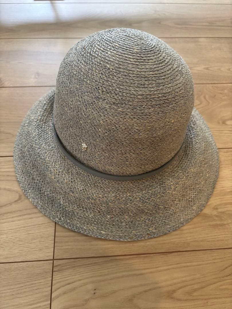 ヘレンカミンスキーbesa9