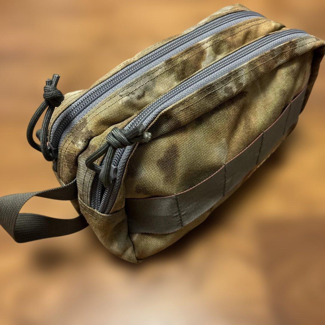 ブリーフィング　ダブルジップポーチ　美品