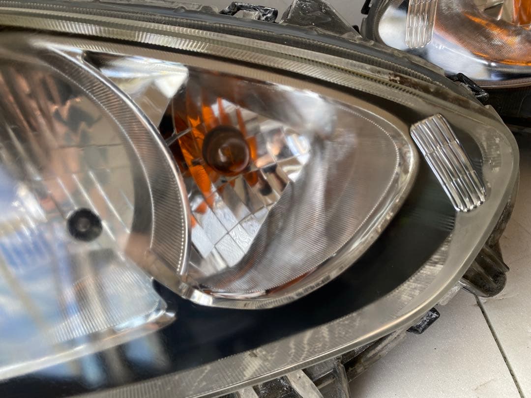 三菱 ミラージュ 純正 ヘッドライト 左右セット ハロゲン