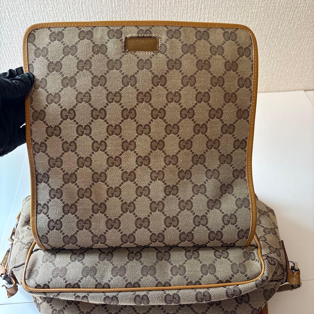 GUCCI ショルダーバッグGG キャンバス　シェリーラインレザー