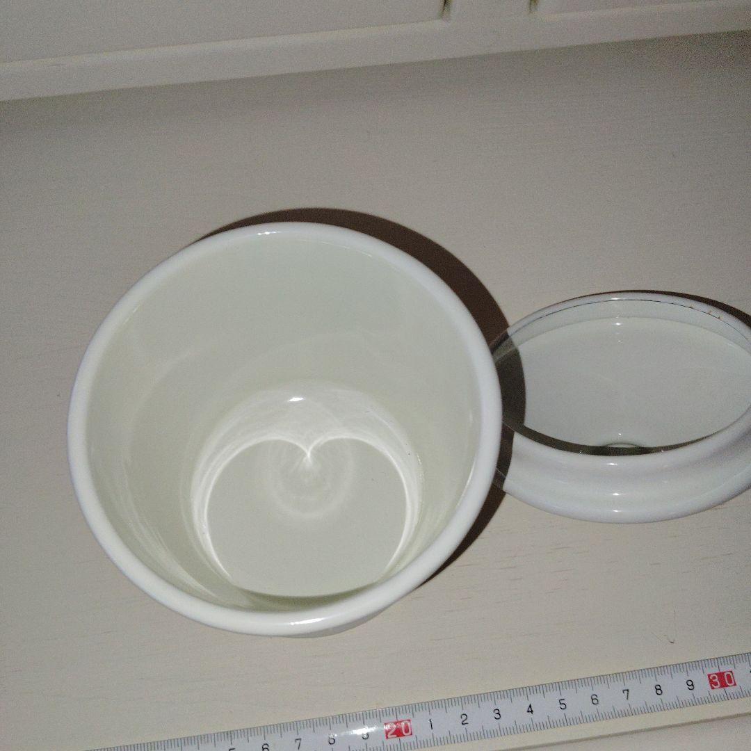 マニーローズ　 形がかわいいホーローキャニスター2個セット