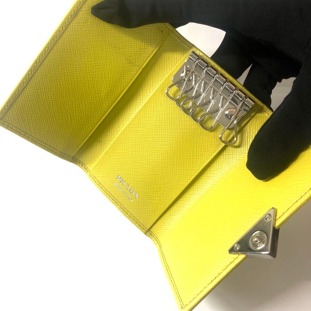 PRADA サフィアーノレザー イエローキーケース⭐︎