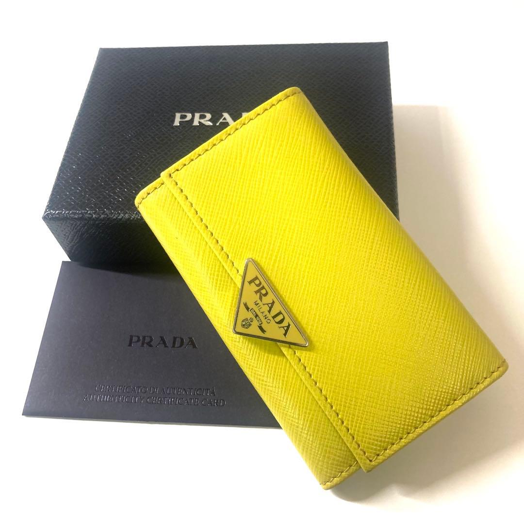 PRADA サフィアーノレザー イエローキーケース⭐︎