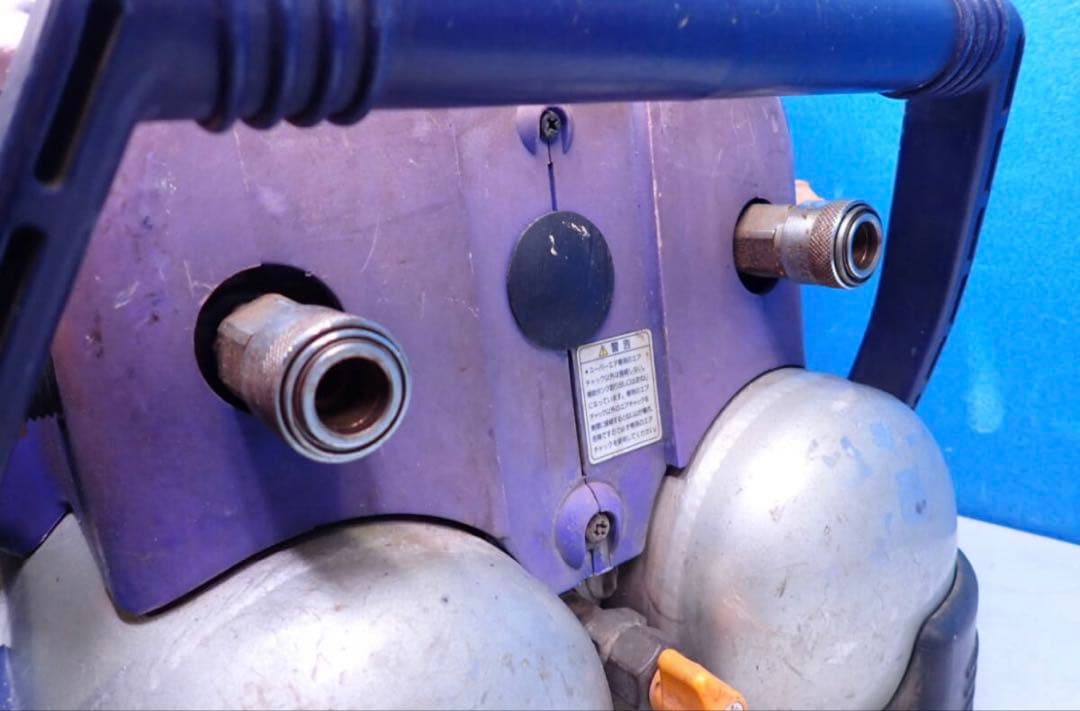 HM130#動作品MAX マックス エアコンプレッサ AK-7000E [5]