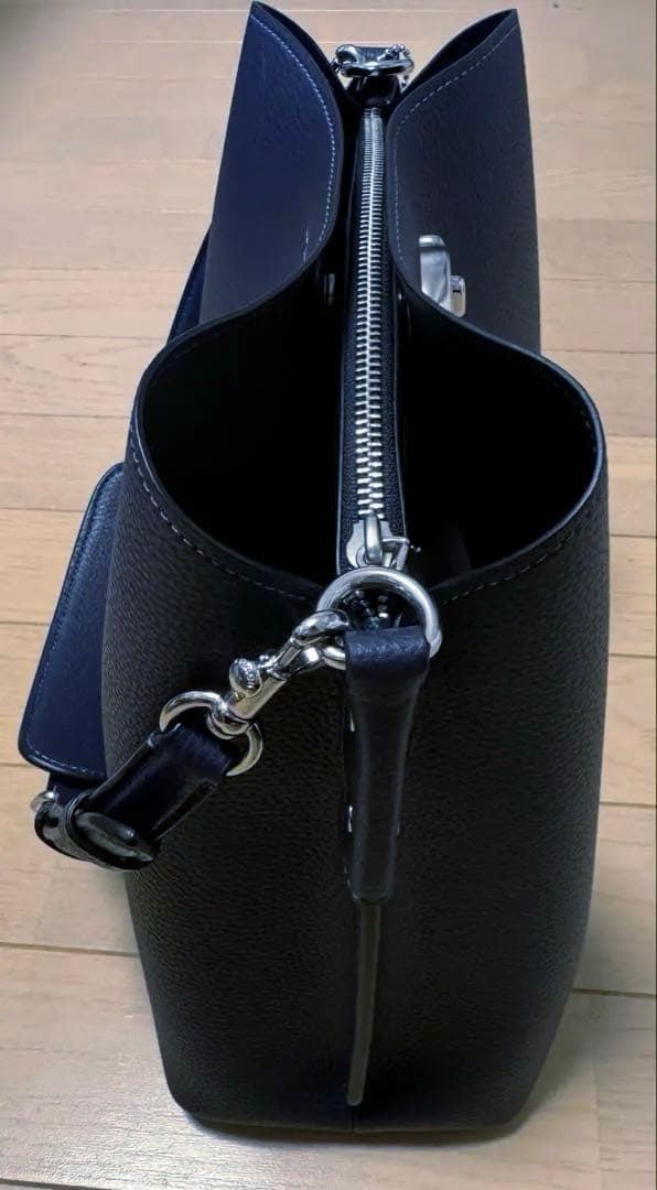 L*s様 COACH ネイビーウィロウ ショルダー バッグ　ペブルレザー　C26