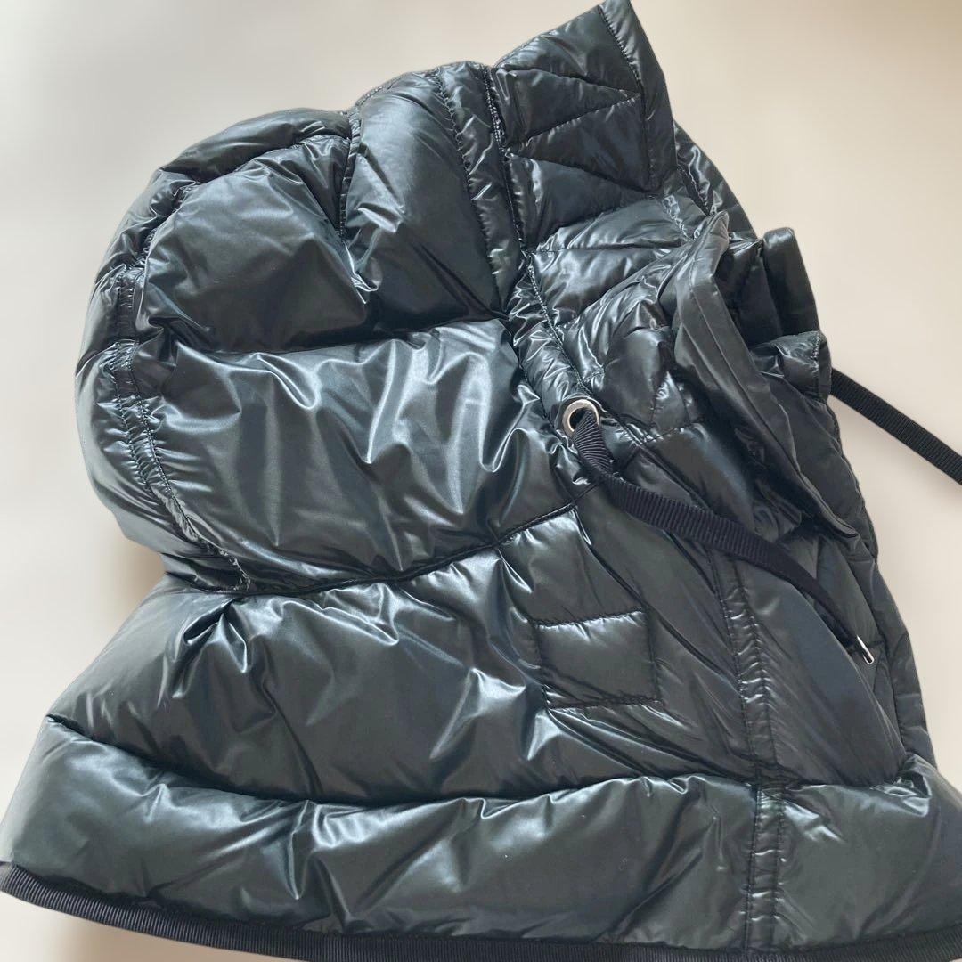 モンクレール BEAUMESNIL ダウンベスト