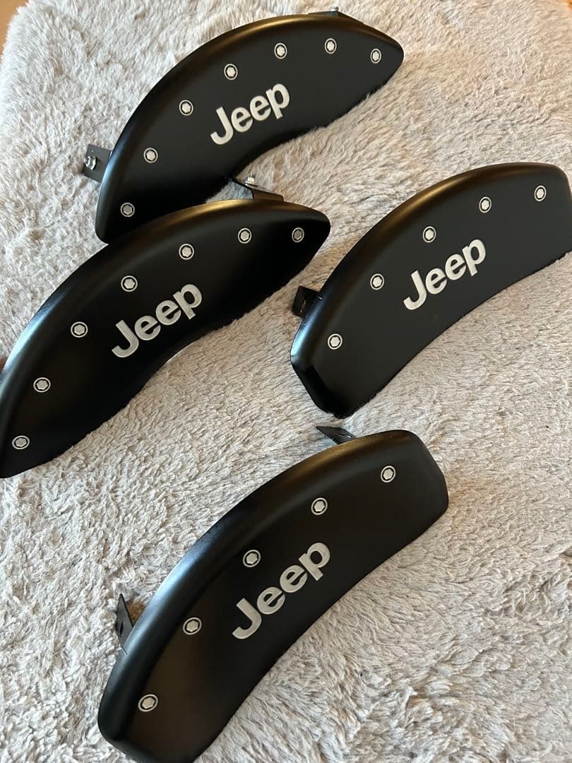 ⭕ グランドチェロキー キャリパーカバー 社外 キャリパー カバー⭕