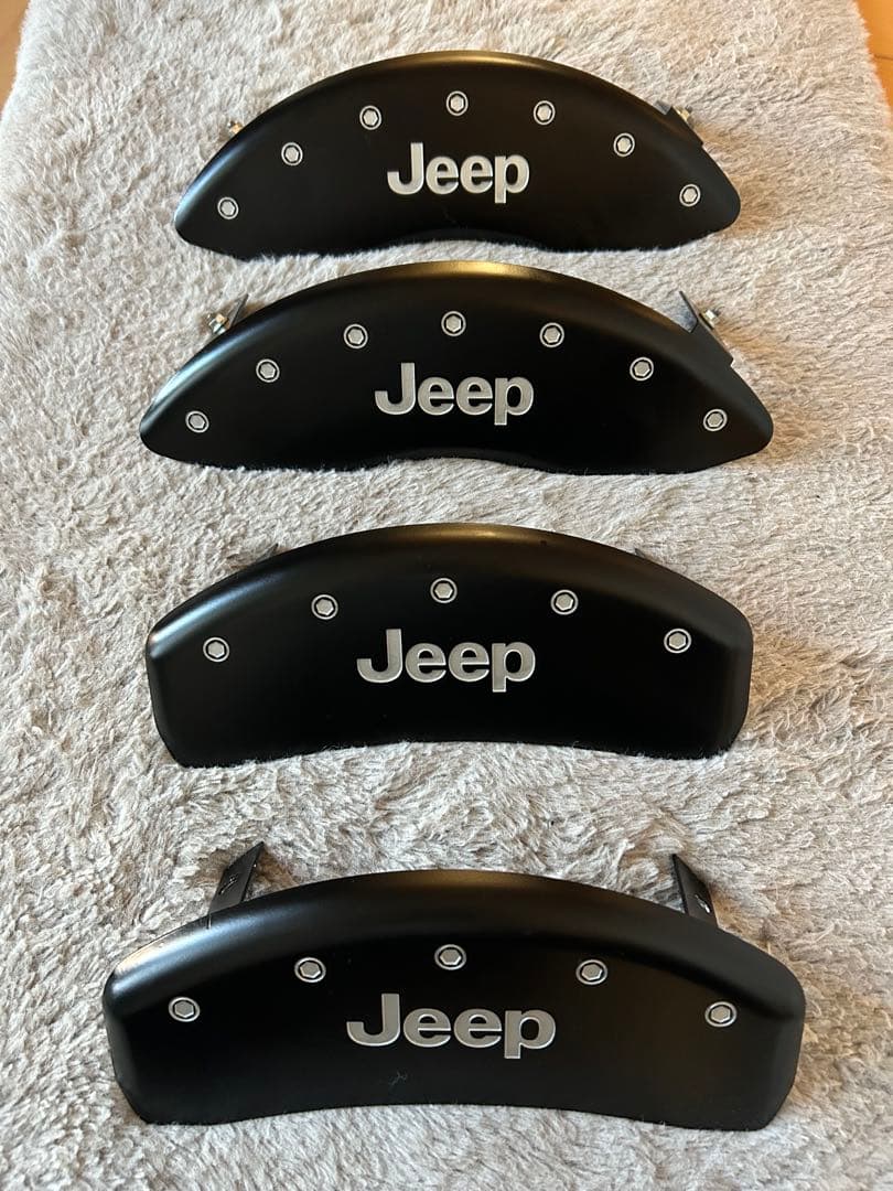 ⭕ グランドチェロキー キャリパーカバー 社外 キャリパー カバー⭕