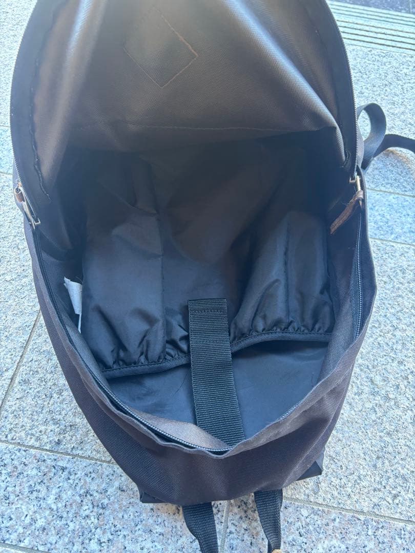 【超人気カラー】 EASTPAK usa バックパック リュック 底スエード 黒