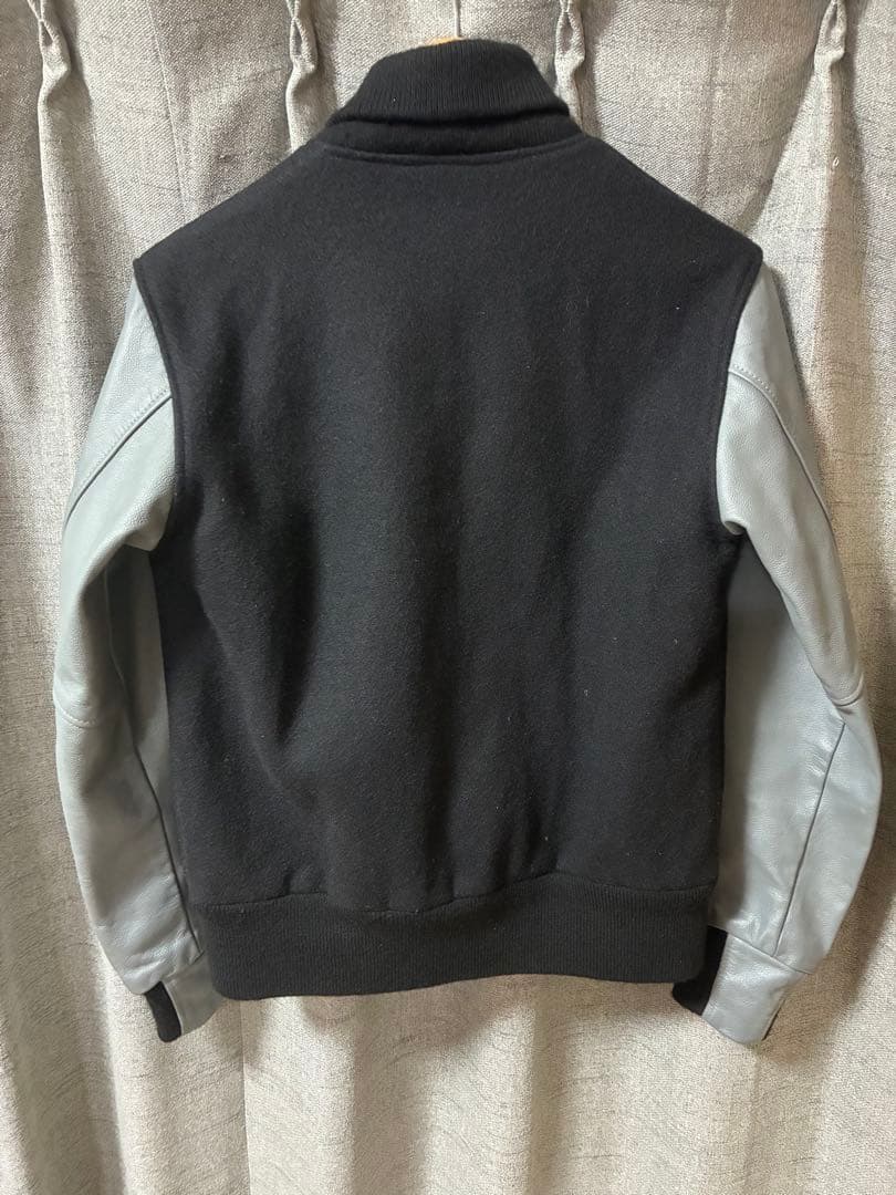 GB Sport／USA製／スタジャン／ブラック+グレー／タイトフィット／L