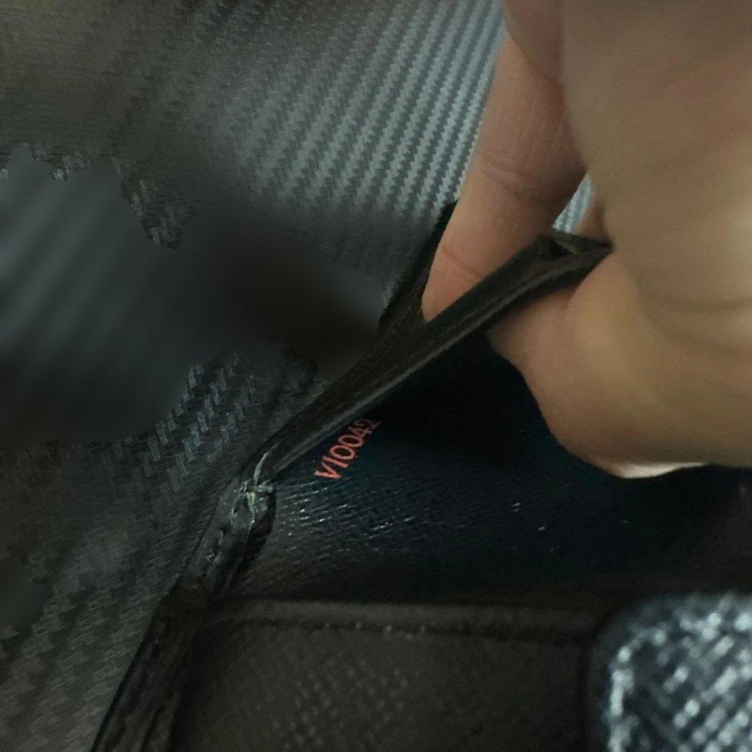 ルイ・ヴィトン エピポルトフォイユマルコ財布