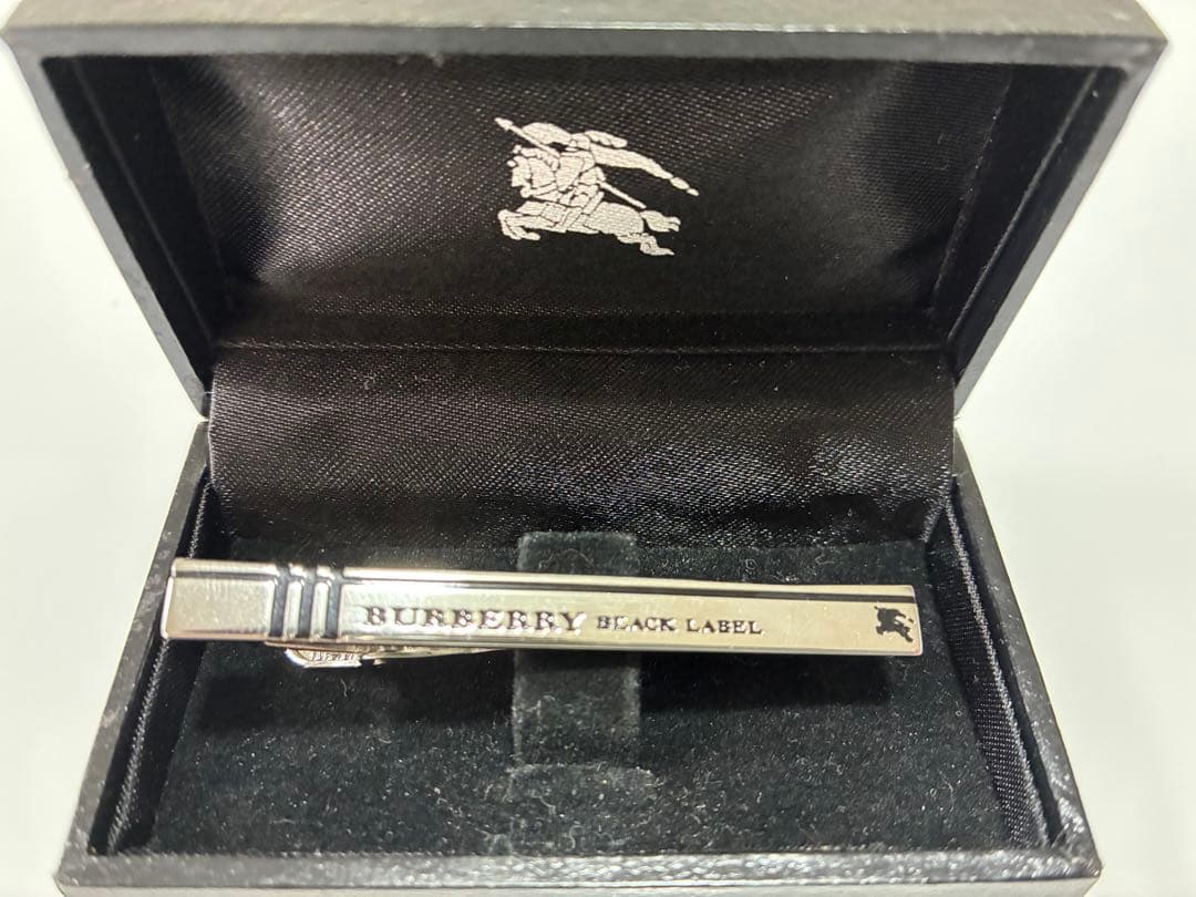 【うどん】希少未使用箱付BURBERRYBLACK LABELネクタイピン